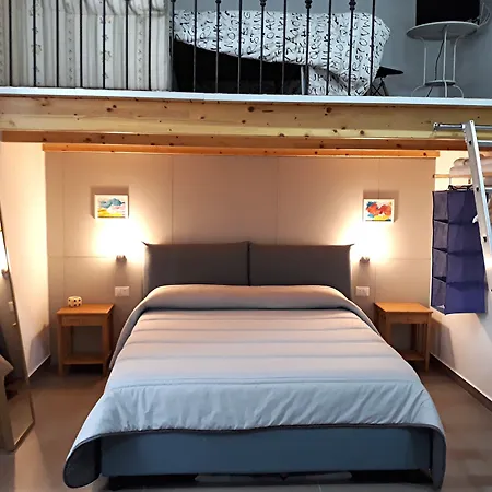 Center Bed & Breakfast Neapol