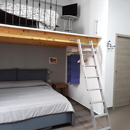 Bed & Breakfast Center 4*