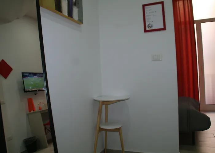 Center Oda ve Kahvaltı 4*